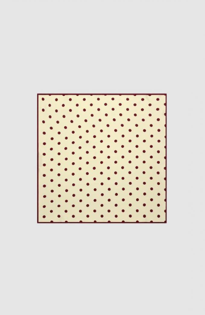Sjaal met polkadots