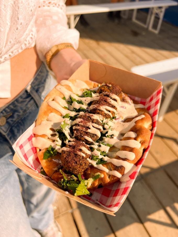 Flatbread falafel van Sumac