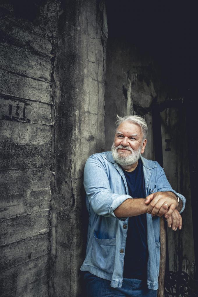 Wim Opbrouck: “Weet je wat mij het meest beangstigt? De toenemende agressie. We moeten meer  singalongs  organiseren!” (foto Christophe De Muynck)
