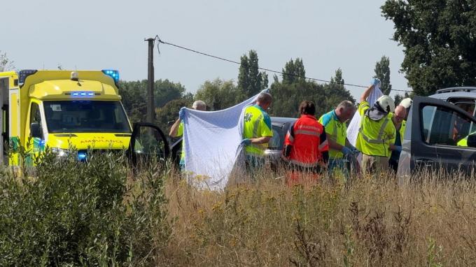 Dinsdagmiddag even na 12 uur gebeurde op de E403 net voorbij de oprit van Ruddervoorde een ongeval.