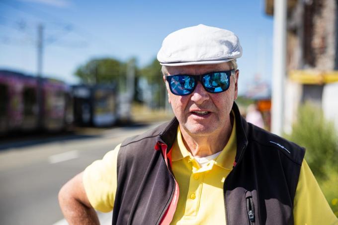 Buurtbewoner Tony Coolen: “Parking voor truckers komt te laat voor Herwin.”