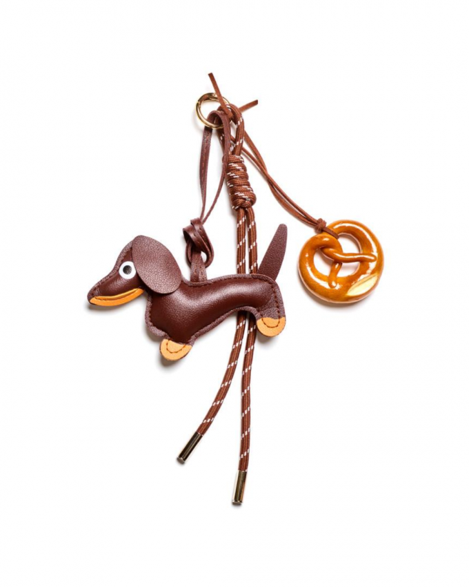 Teckel en pretzel bag charm