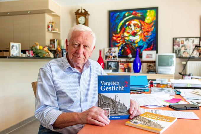 Walter Vandenberghe publiceerde twee boeken: Vergeten Gesticht 1 & 2. (foto Kurt)