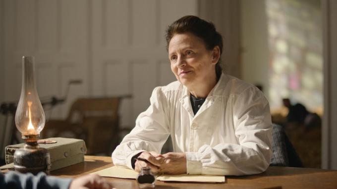 Marie Curie wordt vertolkt door Els Dottermans.
