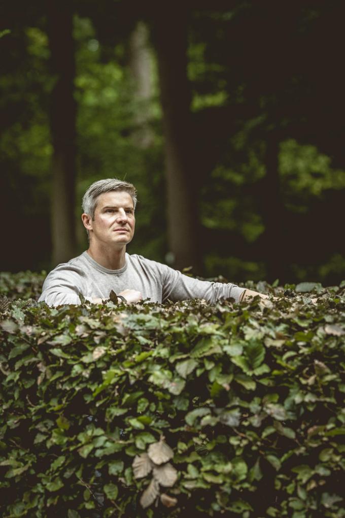 Chef Tim Boury kan zich naar eigen zeggen geen mindere dag permitteren: ”Zelfs als ik ziek ben – gelukkig gebeurt dat zelden – ga ik werken.” (foto Christophe De Muynck)