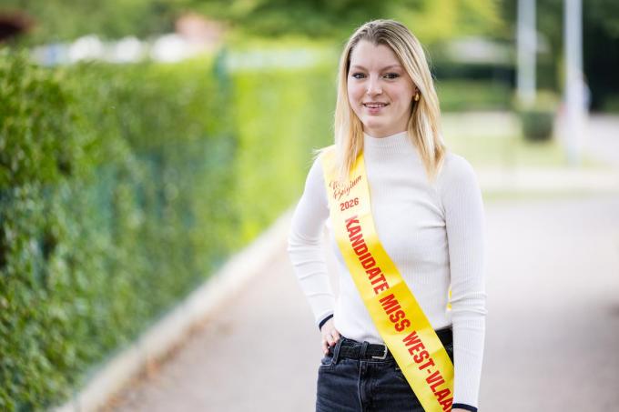 Laura Boi (19) woont met haar ouders Alexander en Judith en zussen Amelie (16) en Amber (11) in Sint-Andries.