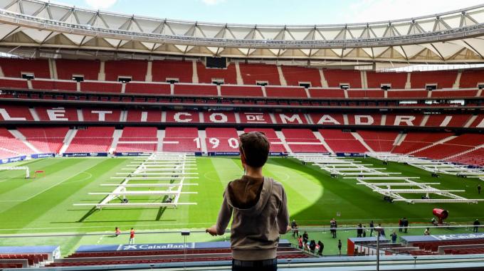 Ook het stadion van ‘rivaal’ Atlético, vernieuwd in 2017, imponeert. (foto tvdb)