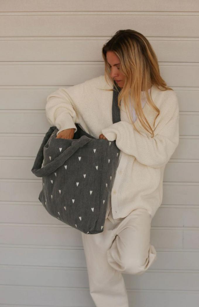 Sac de bureau en denim avec des petits cœurs