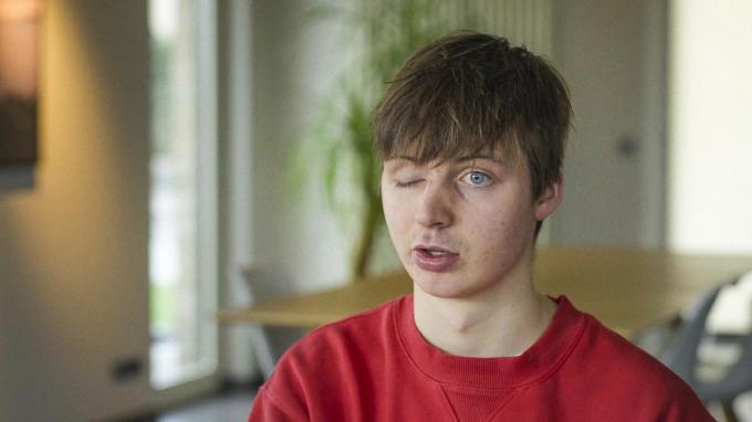 Lennert bekocht een onschuldig loopje bijna met zijn leven.