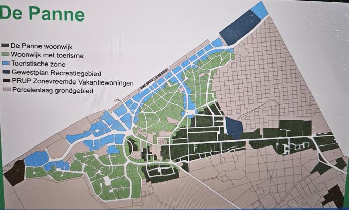 Dit plan van De Panne toont de indeling in zones. Eer is een gelijkaardig plan voor Adinkerke.