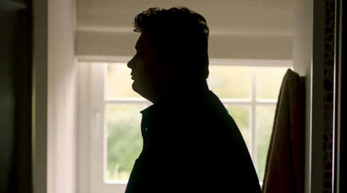 De fysieke gelijkenissen met zijn vader zijn steeds duidelijker.