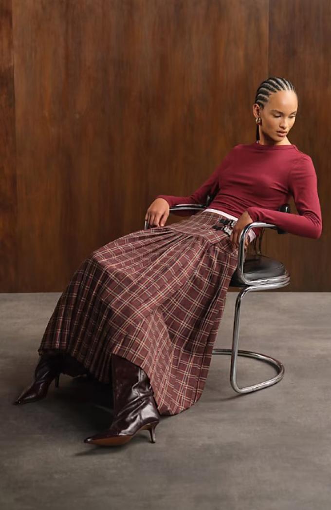 Geruite midirok met plooien 