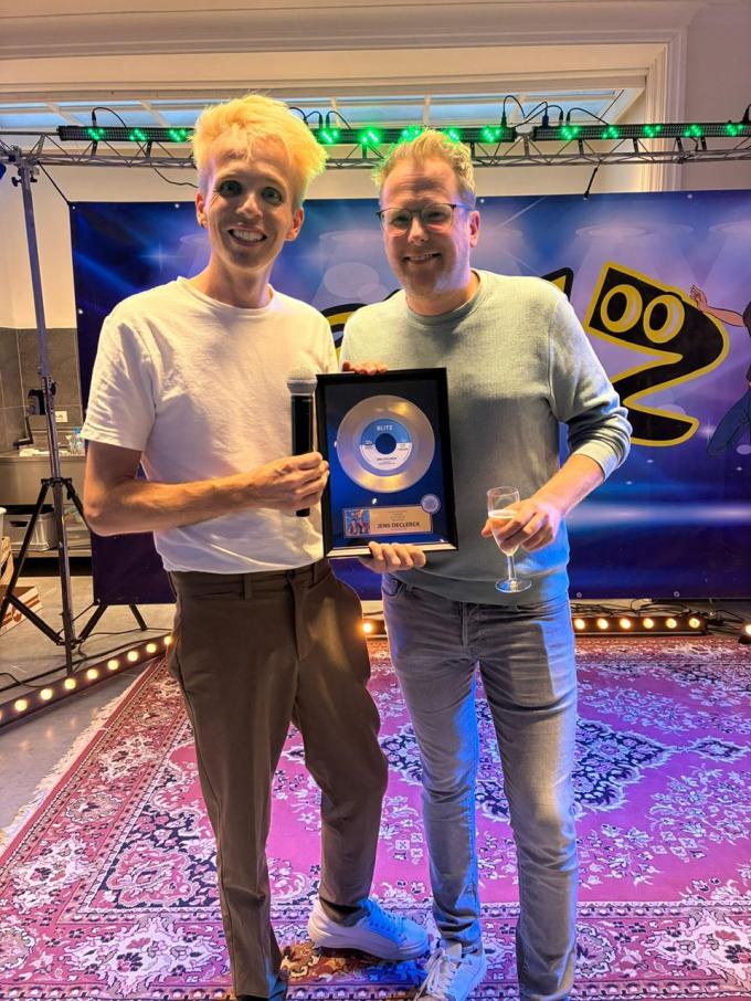 Een gouden plaat voor Jens: een souvenir voor altijd. Een prachtig aandenken om inderdaad altijd te koesteren.