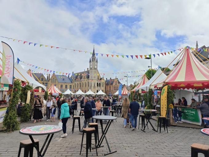Lekker Westhoeks staat voor: een bierdorp, streekproducenten, chefs en muzikale animatie.