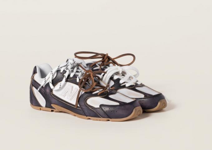 Bruin-witte retro-sneakers met dubbele veter