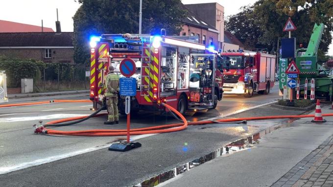 De brand ontstond in een appartementencomplex langs de Blankenbergse Steenweg. De brandweer was meteen ter plaatse.