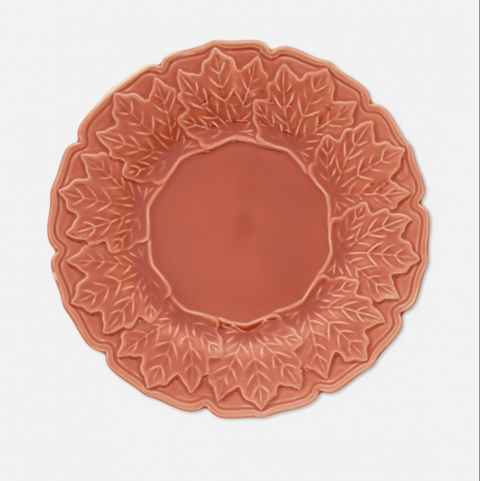 Assiette en feuilles d'automne