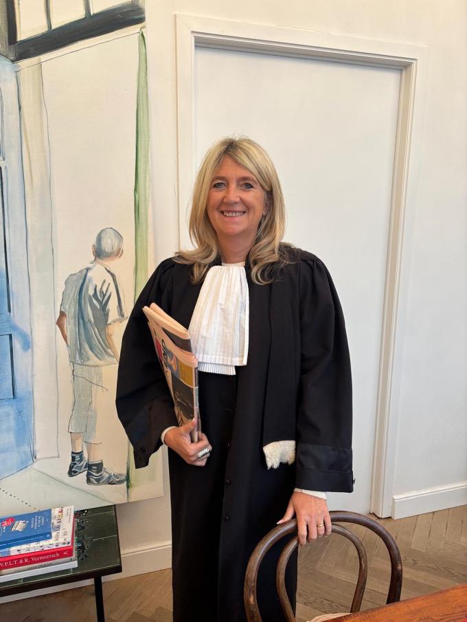 “Een advocaat analyseert, neemt positie in en zoekt creatieve oplossingen. Ik ben altijd in mijn hart en denken een advocaat gebleven. Een advocaat bén je.”