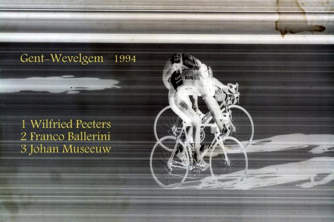 Een van zijn meest legendarische foto's aan de finish: de millimetersprint in Gent-Wevelgem in 1994.