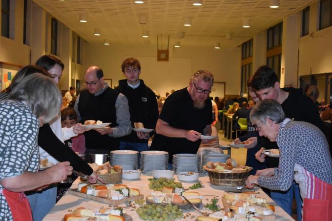 Open Harten organiseert op zaterdag 11 oktober voor de vijfde keer haar kaasavond, dat jaar wordt het ook een breugelavond.
