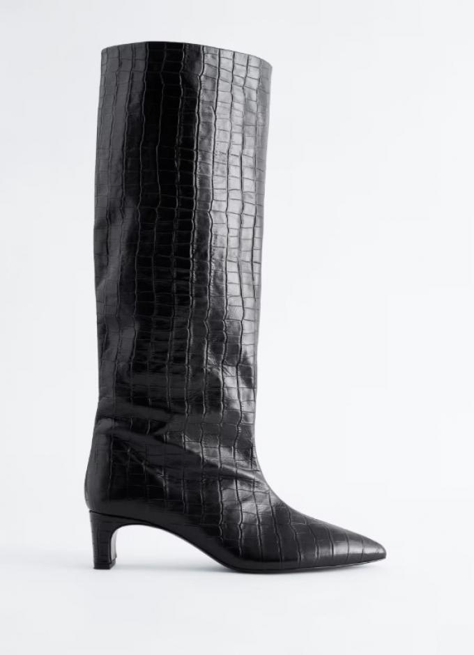 Kniehoge laarzen met kitten heels