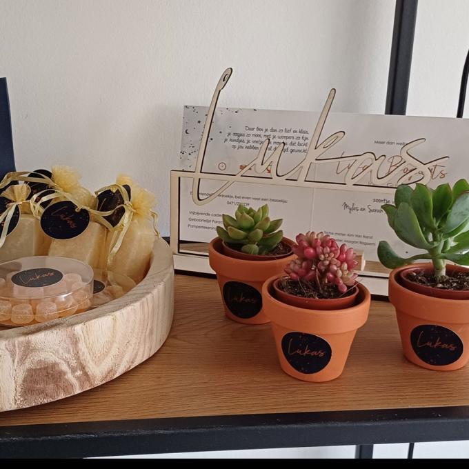 Doopsuiker en geboortekaartje