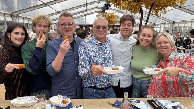 Ewout Vanhoucke en zijn gezelschap.