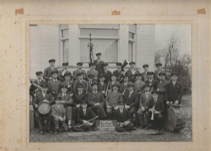 Deze foto dateert uit 1935 en is genomen bij voorzitter Leon D’Hout.