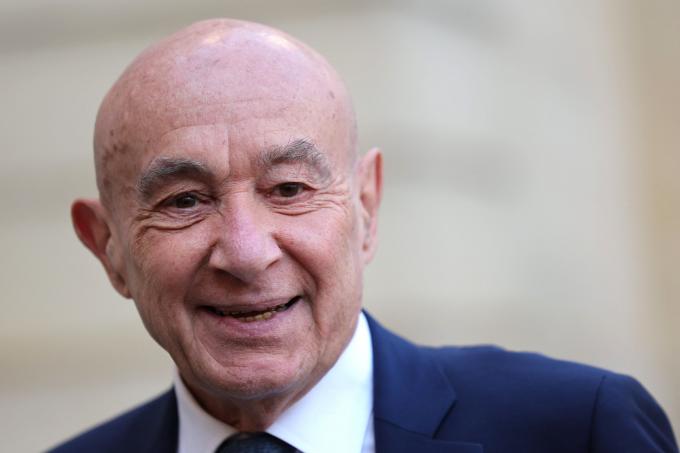 La masterclasse du sénateur français Claude Malhuret sur le budget: “La France, c’est gabegie magnifique”