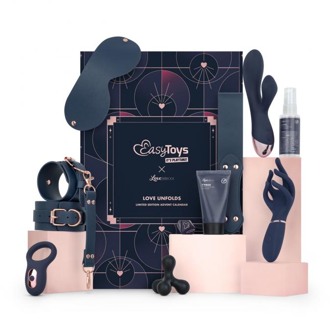 EasyToys Love Unfolds