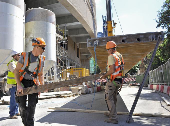 La hausse de la TVA, un remède budgétaire au goût très amer pour la construction : “Ce serait le coup de grâce !”