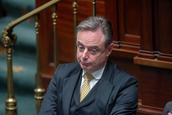 Parfum de crise pour l’Arizona: Bart De Wever essaie toujours de trouver un consensus sur le budget