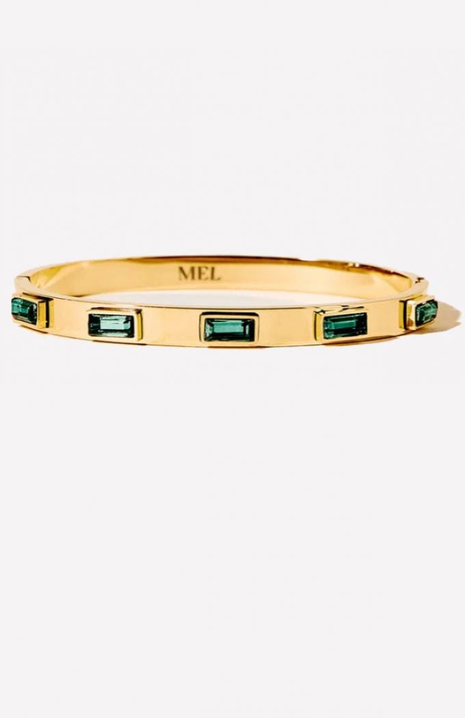 Bangle met groene stenen