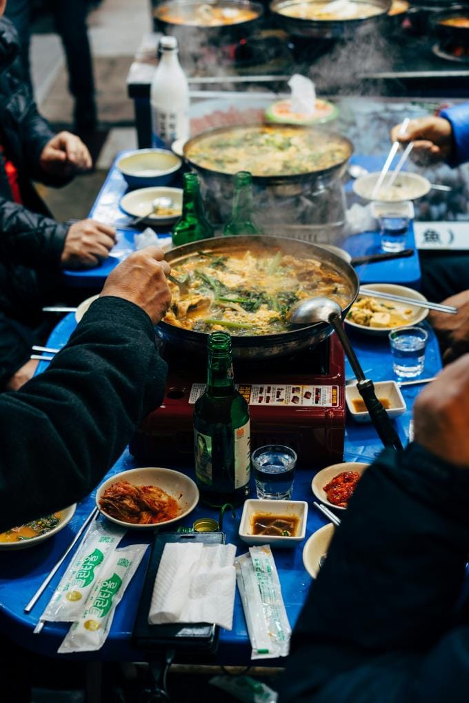 Voici les meilleurs restos de Séoul selon Ruth Van Soom - Unsplash (Markus Winkler)