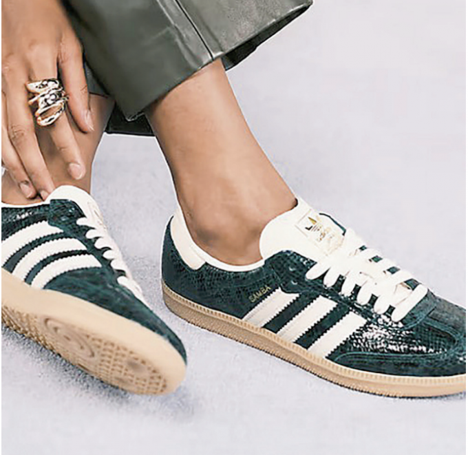 Baskets vertes croco