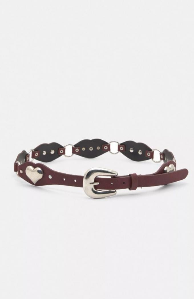 Riem met metallic hartjes en zilverkleurige gesp