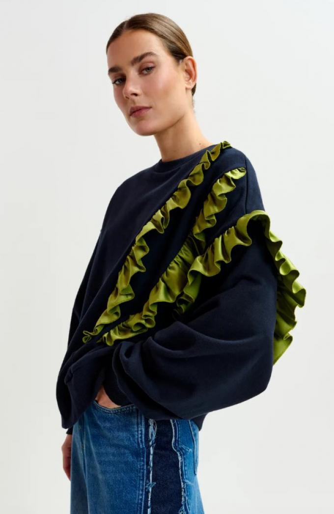 Marineblauwe sweater met volants