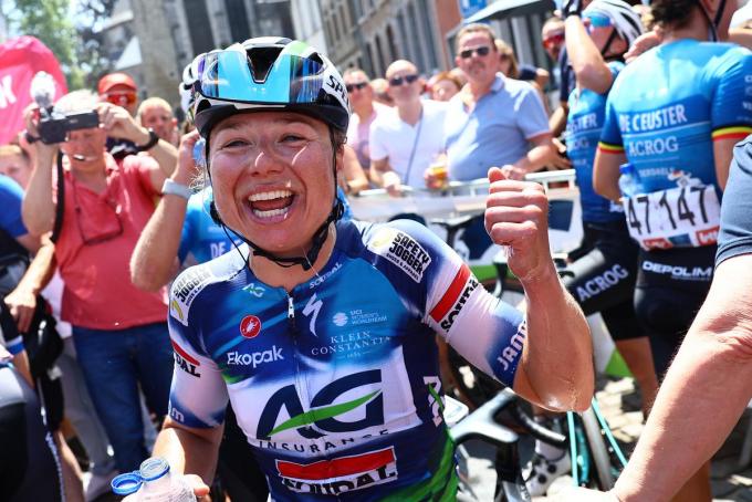 Justine Ghekiere kroonde zich tot beste Belgische wielrenster op het BK in Binche.