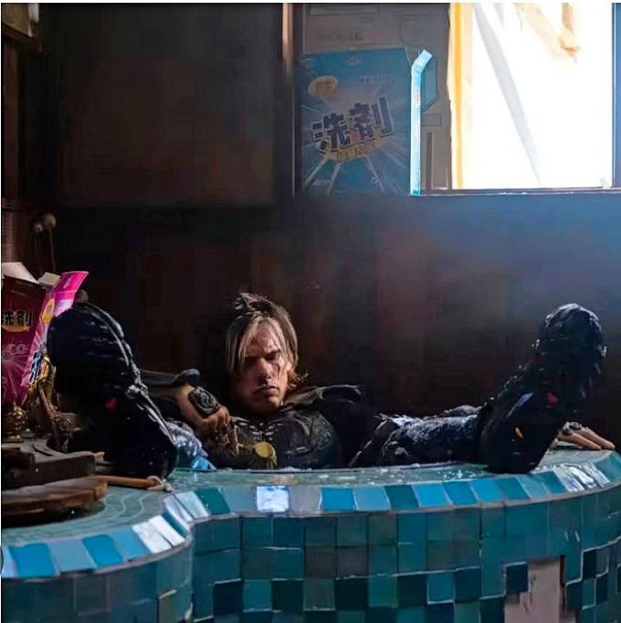 Orelsan - La fuite en avant