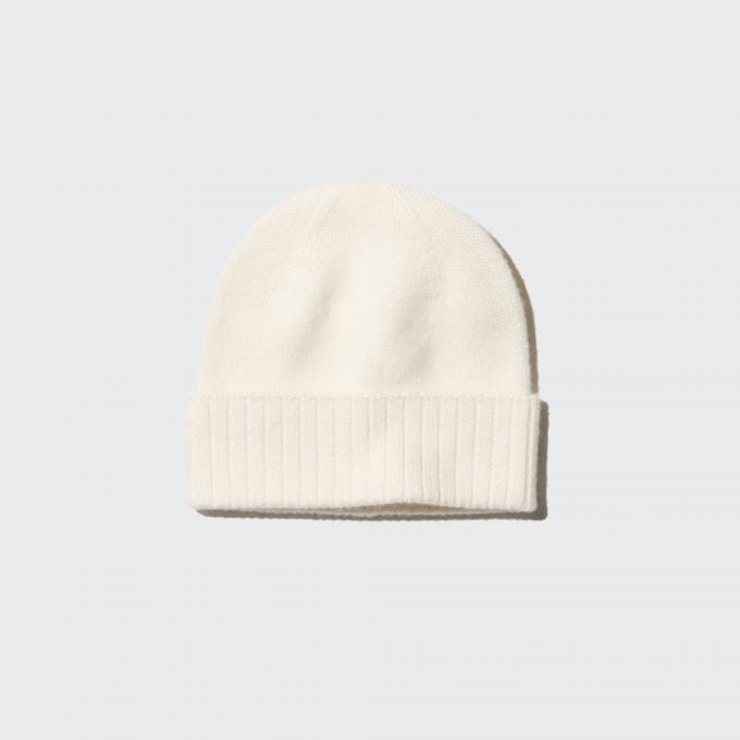 Ecru beanie uit 100% kasjmier