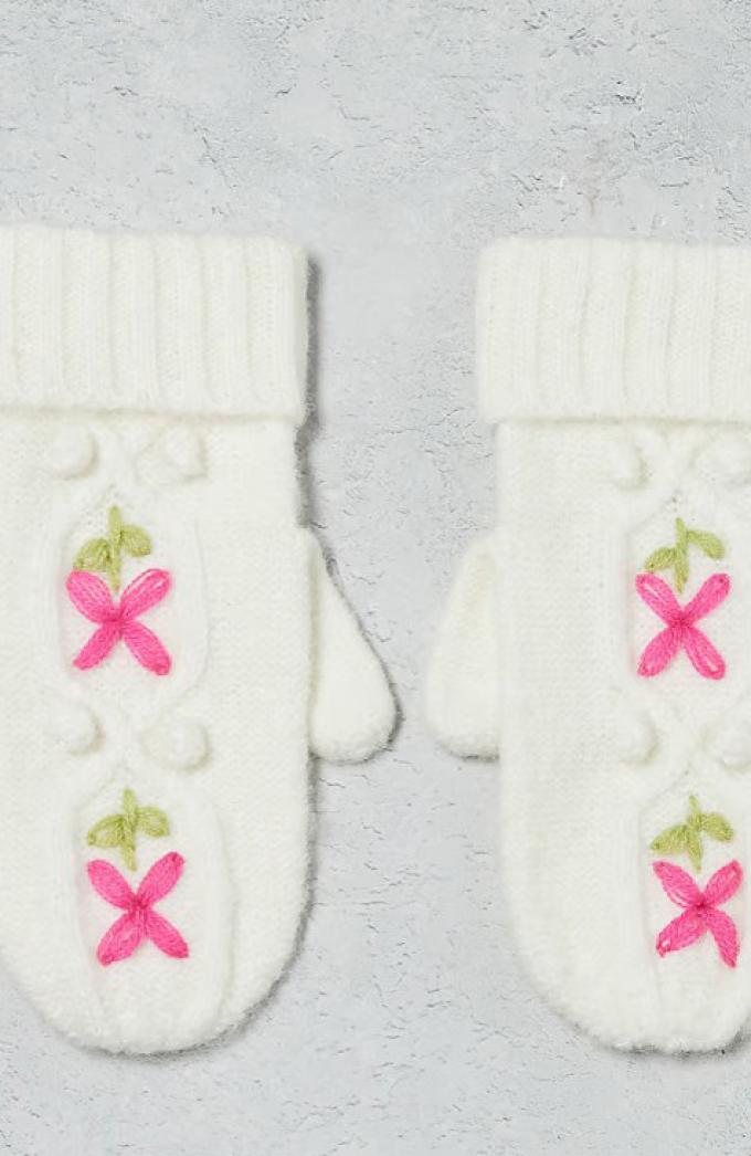 Crèmekleurige handschoenen