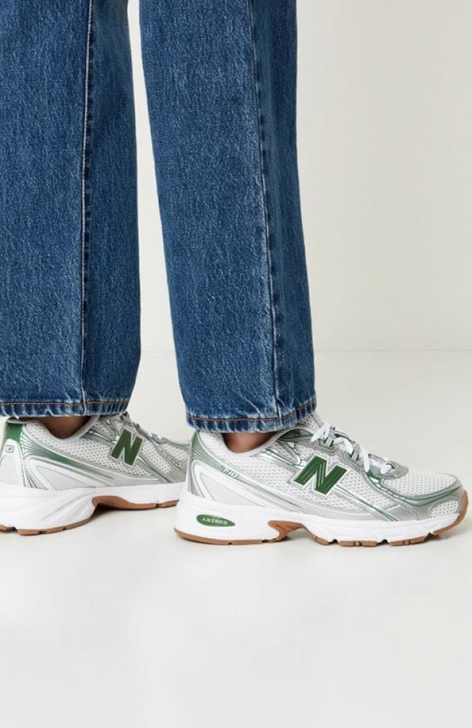 Een paar klassieke sneakers