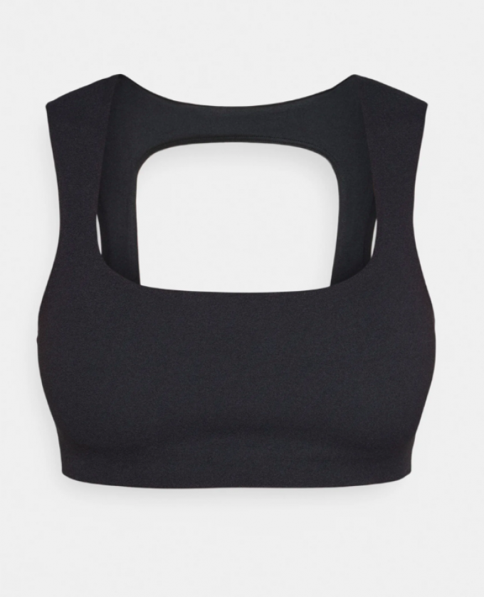 La brassière de sport 