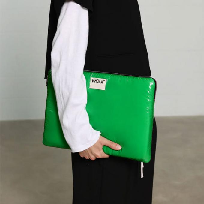 Felgroene glossy laptophoes