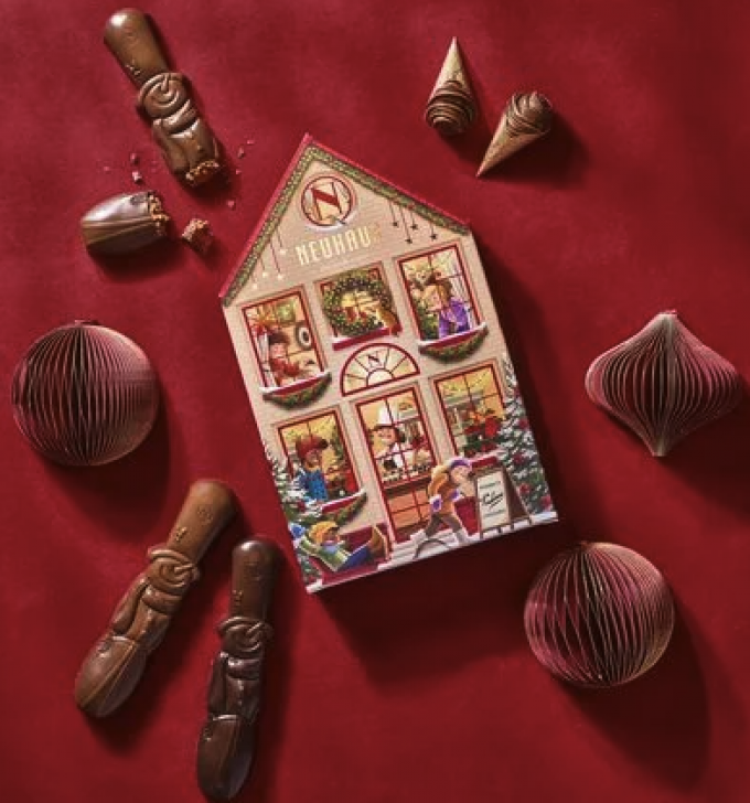 Holiday House Box met pralines gevuld met praliné