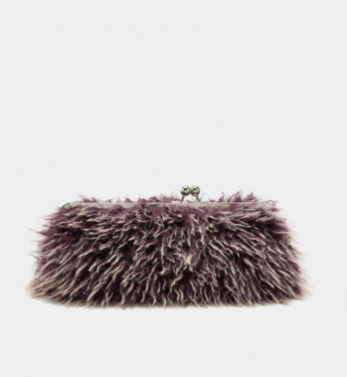 Le sac de soirée effet poil 