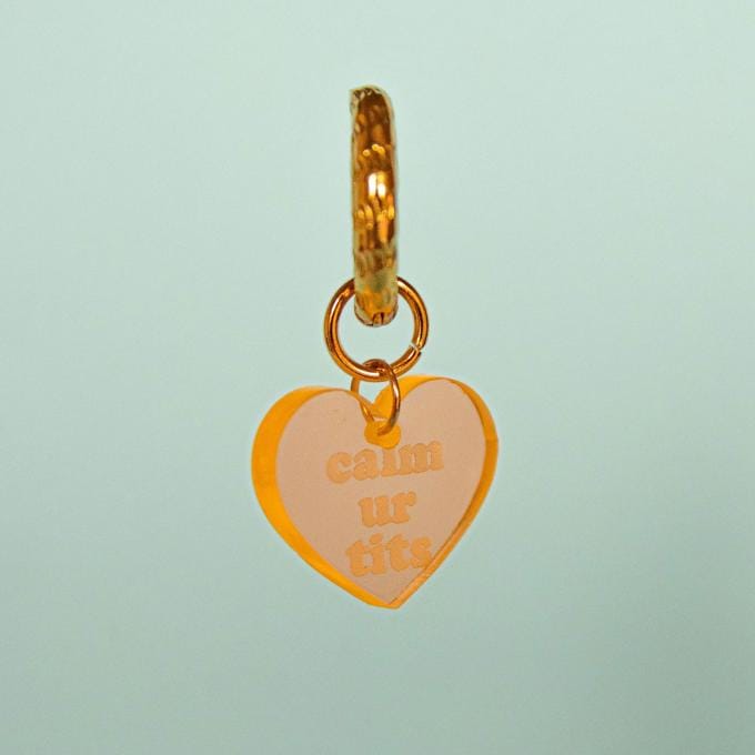 Oorbel 'calm your tits'