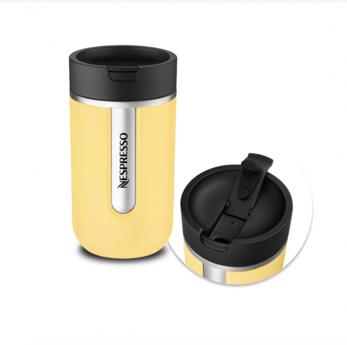 Un travel mug pour le café