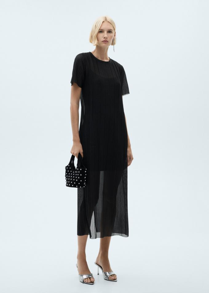 Robe longue plissée transparente