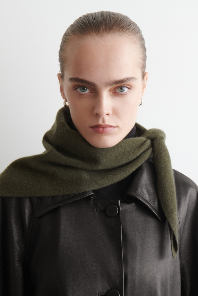 Un triangle en cachemire